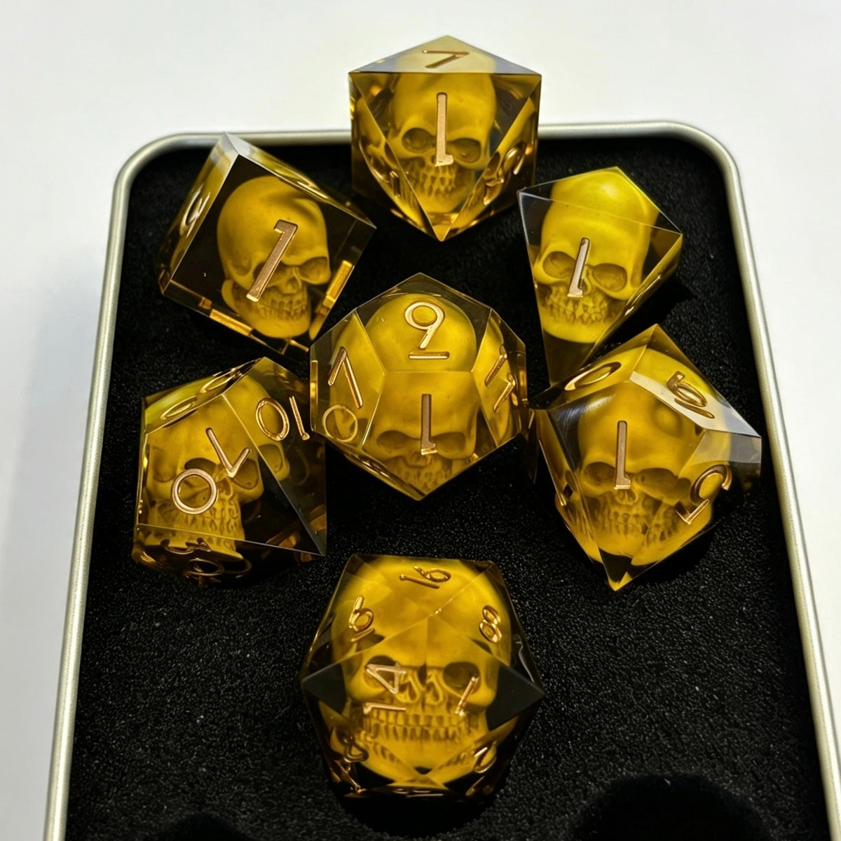 Skull Resin Dice Set, DND Polyhedral Dice for Tabletop RPG Games, Cool Skull Dice Gift