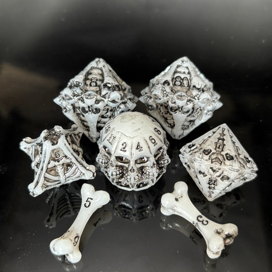 Skull Skeleton Resin Polyhedral Dice Set, Hand Carved Dice for Tabletop RPG Games