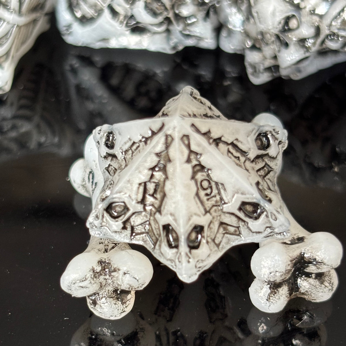 Skull Skeleton Resin Polyhedral Dice Set, Hand Carved Dice for Tabletop RPG Games